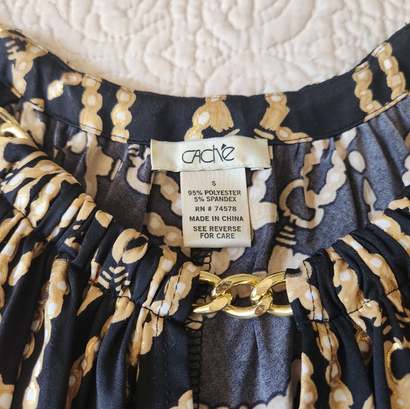 Status print chain neck halter top - Picture 2 of 5